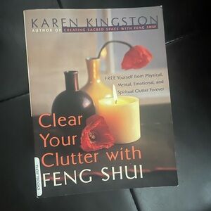 Clear your clutter with feng shui by karen Kingston, softcover book
